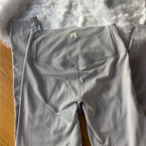 Ribbed Vuori Leggings Size Small